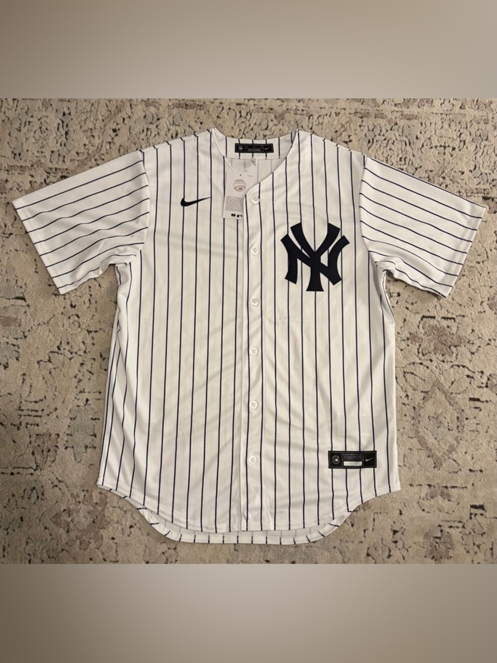 Nike Authentic NY New York Yankees Baseball Pinstripe Jersey Men’s Size: Medium